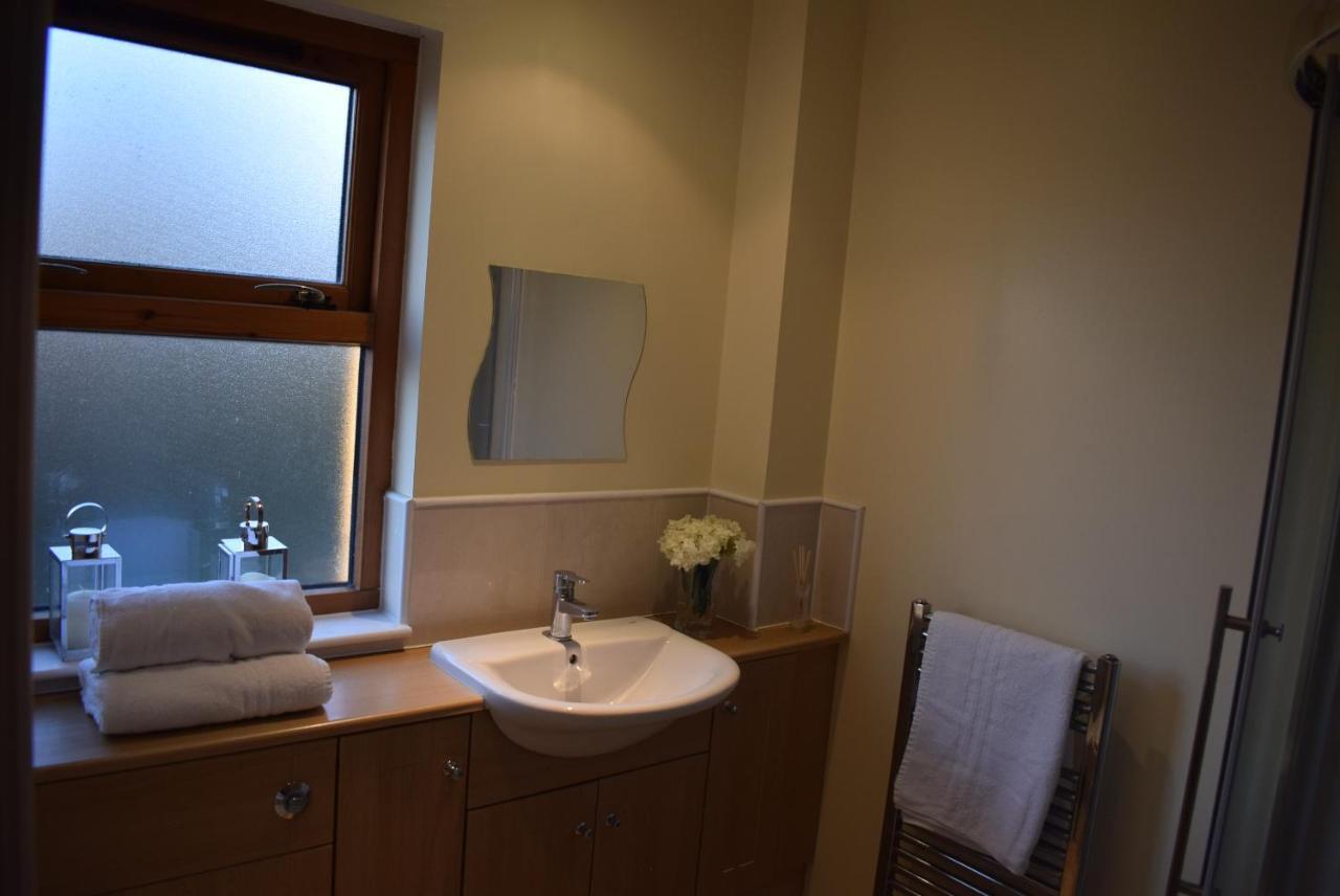 Kelpies Serviced Apartments Kavanagh- 5 Bedrooms Bathgate Exteriör bild