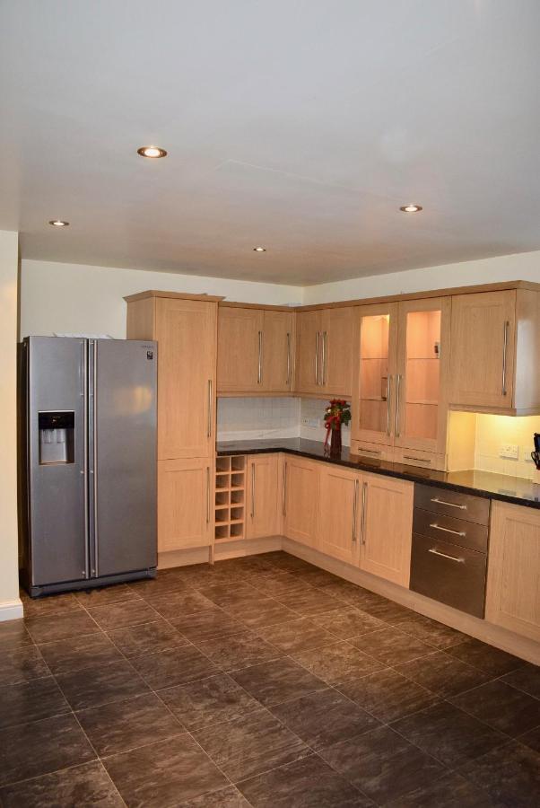 Kelpies Serviced Apartments Kavanagh- 5 Bedrooms Bathgate Exteriör bild